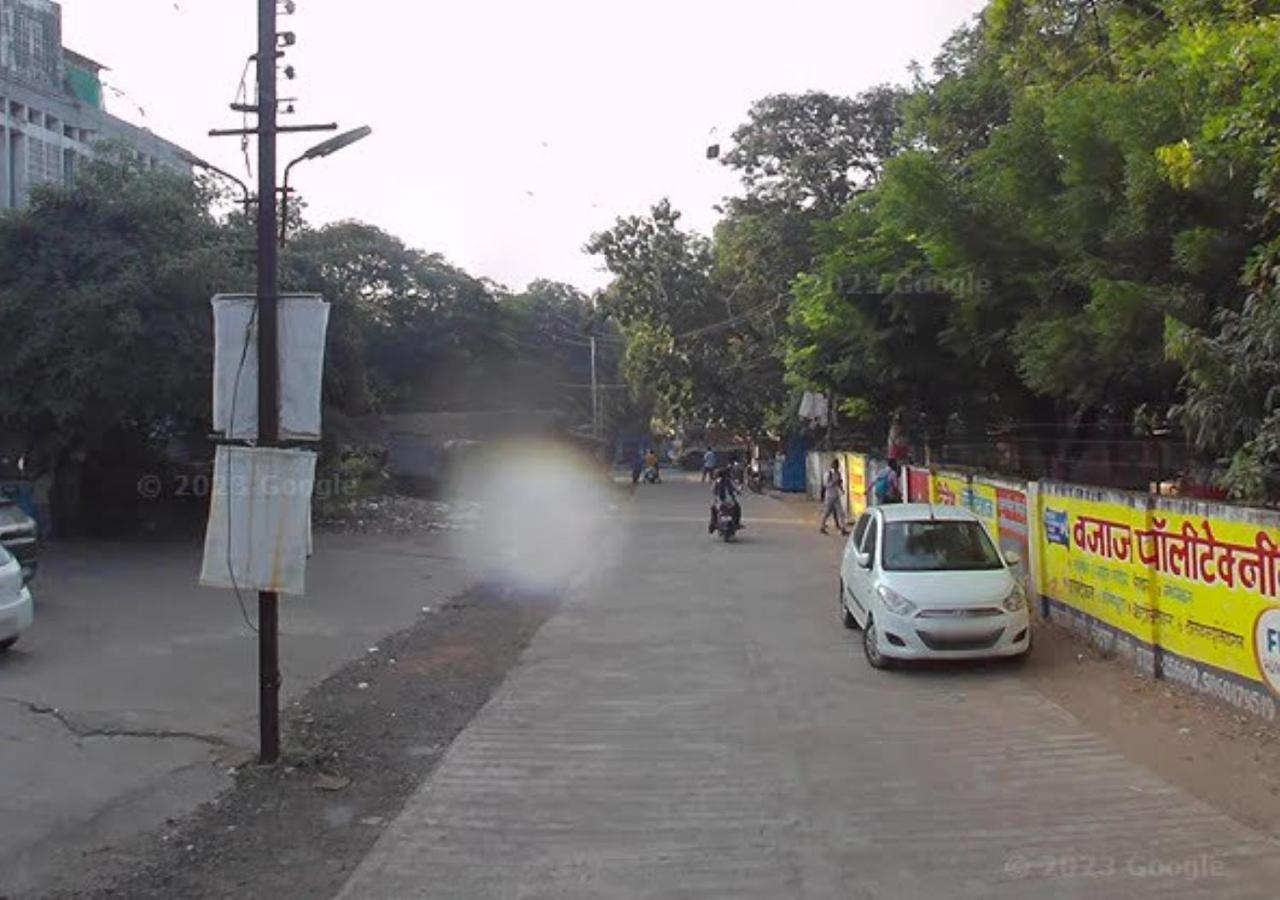 Hotel Blue Paradise Chandrapur Luaran gambar