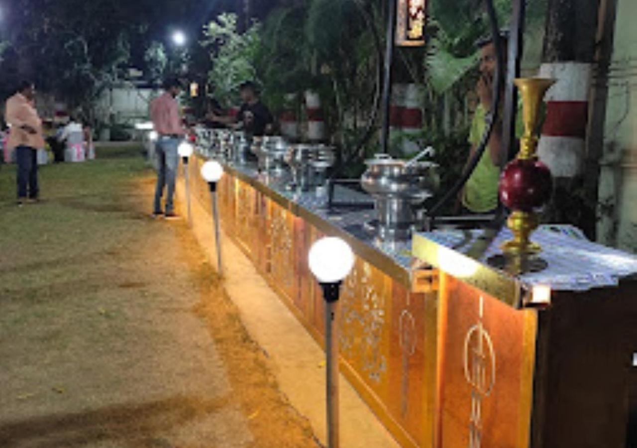 Hotel Blue Paradise Chandrapur Luaran gambar